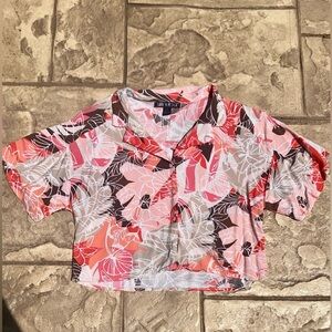 Cropped pink and brown floral Hawaiian shirt! Missing very last button